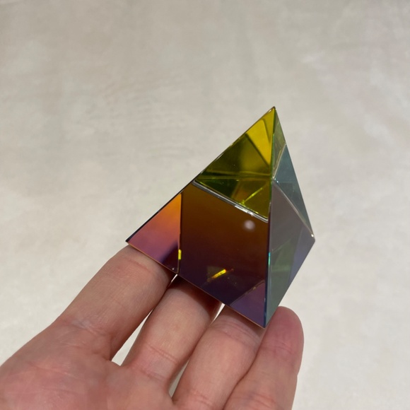 Crystal Pyramid - Picture 6 of 16